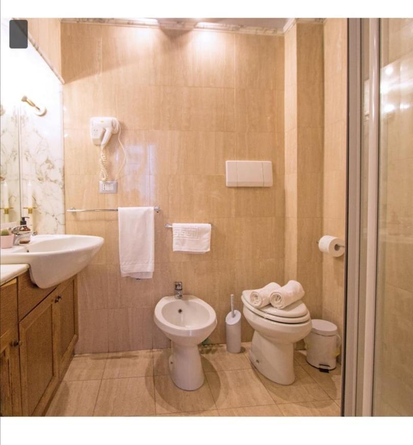 Lovely Apartments In City Centre "Third Floor, Without Elevator" Рим Екстер'єр фото