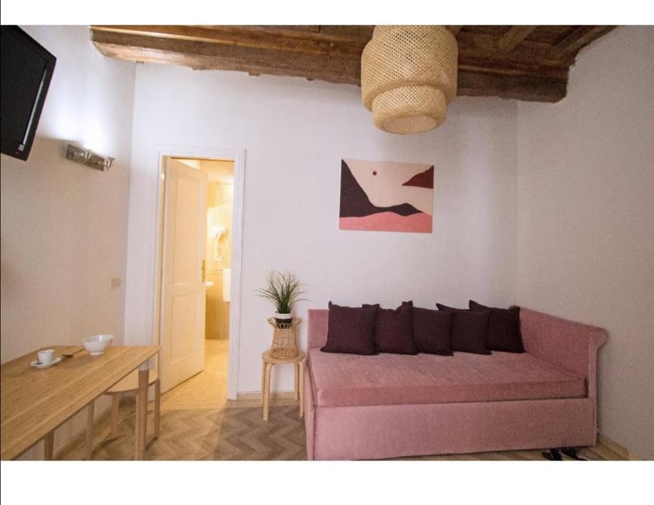 Lovely Apartments In City Centre "Third Floor, Without Elevator" Рим Екстер'єр фото